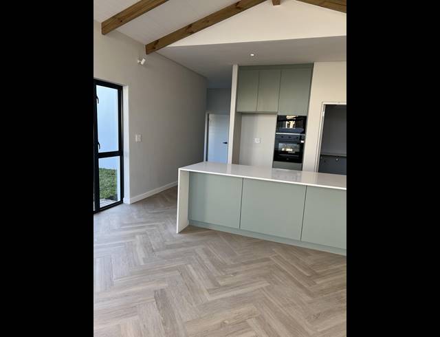 4 BEDROOM HOUSE FOR SALE IN SANDOWN